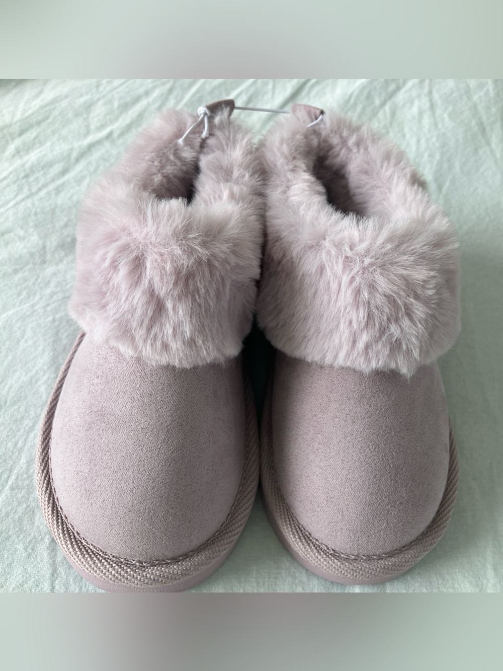 Old Navy Faux Fur Slippers Lilac Toddler - Size 7 - NWT - Discontinued